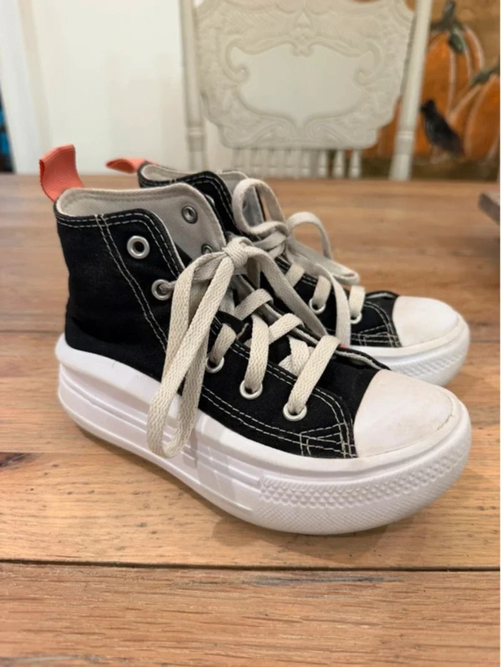 Converse Chuck Taylor Platform High Top Kids' Sneakers – Black/Pink (Size 11.5)
